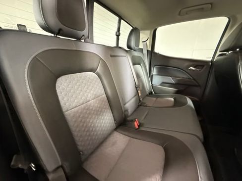 Used 2017 Chevrolet Colorado Z71 AWD/4WD image 28