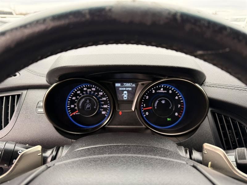 Used 2015 Hyundai Genesis 3.8 RWD image 25