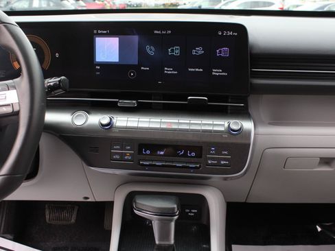 Used 2024 Hyundai Kona SEL AWD/4WD image 12