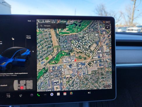 Used 2023 Tesla Model Y Long Range image 28