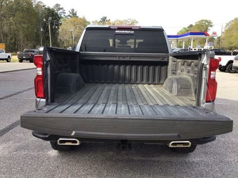 Used 2024 Chevrolet Silverado 1500 LT Trail Boss w/ Convenience Package II image 5