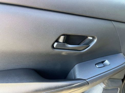 Used 2024 Nissan Sentra SV image 12