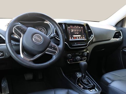 Used 2019 Jeep Cherokee Limited FWD image 14