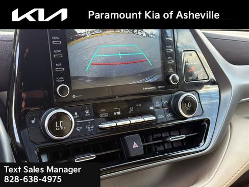 Used 2021 Toyota Highlander XLE image 10