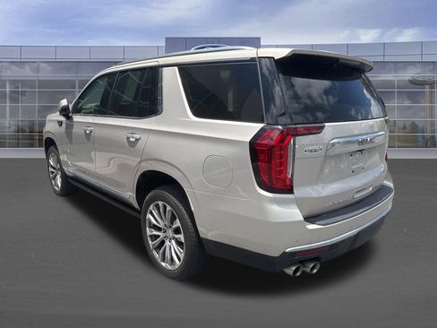 Used 2021 GMC Yukon Denali w/ Denali Premium Package AWD/4WD image 7