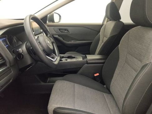 Used 2021 Nissan Rogue S FWD image 8