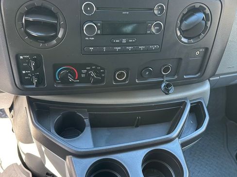 Used 2012 Ford E-350 and Econoline 350 XLT RWD image 15