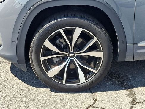 Certified 2025 Volkswagen Atlas SEL Premium R-Line AWD/4WD image 8