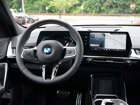 New 2026 BMW X2 xDrive28i w/ Technology Package AWD/4WD image 3