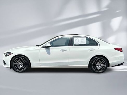 Used 2025 Mercedes-Benz C 300 4MATIC Sedan image 2