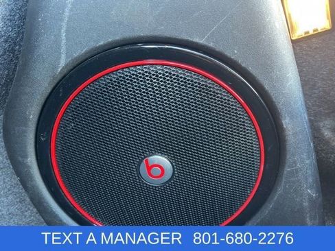 Used 2018 Chrysler 300 S w/ 300S Premium Group RWD image 6