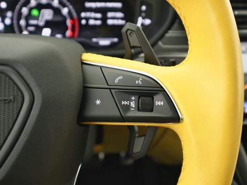 Used 2022 Lamborghini Urus image 48