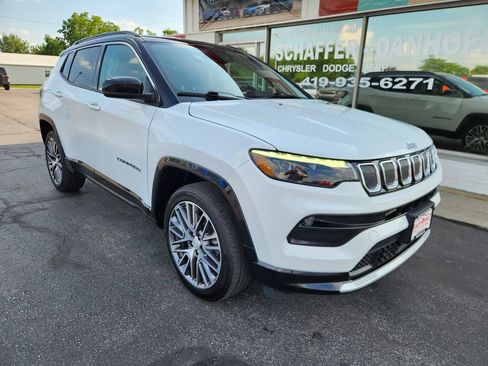 Used 2022 Jeep Compass Limited w/ Elite Group AWD/4WD image 1