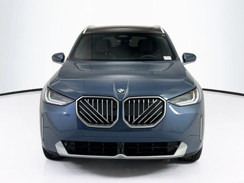 Used 2025 BMW X3 xDrive30i w/ Premium Package AWD/4WD image 2