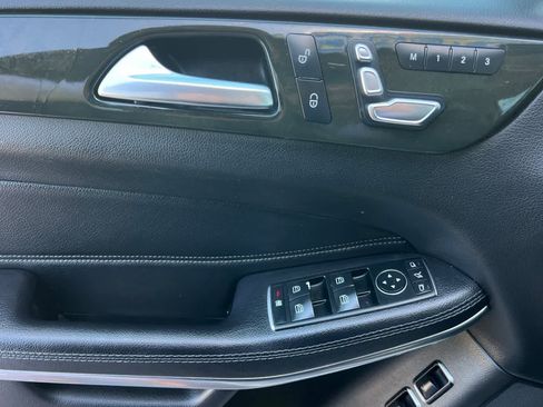 Used 2018 Mercedes-Benz GLS 550 4MATIC image 13