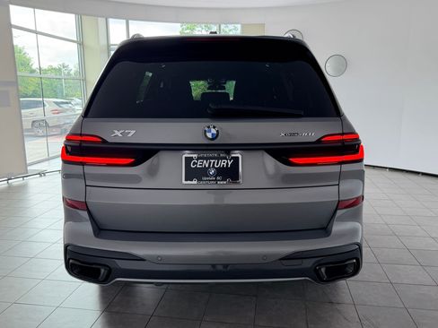 Used 2026 BMW X7 xDrive40i w/ M Sport Package AWD/4WD image 10
