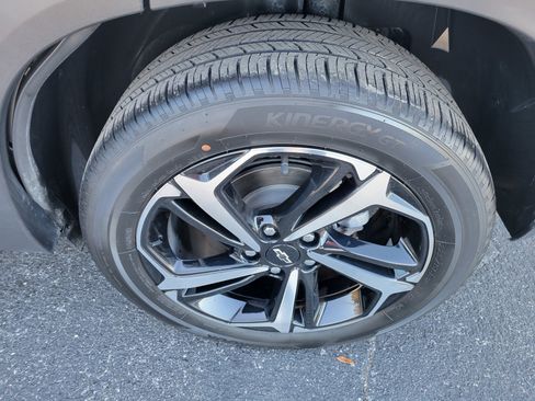 Certified 2023 Chevrolet TrailBlazer RS w/ Sun and Liftgate Package image 37