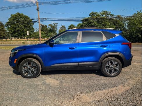Used 2024 Kia Seltos S AWD/4WD image 9