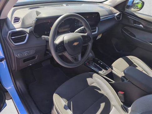 Used 2024 Chevrolet TrailBlazer LT FWD image 7