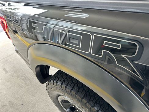 Used 2018 Ford F150 Raptor w/ Equipment Group 802A Luxury image 11