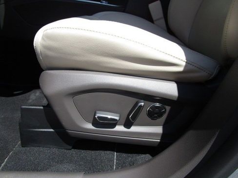 Used 2020 Ford Explorer Platinum AWD/4WD image 17