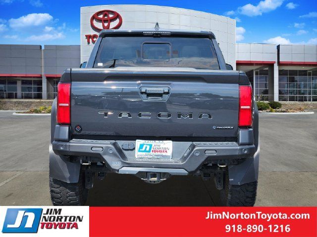 Used 2025 Toyota Tacoma 4x4 Double Cab Hybrid image 7