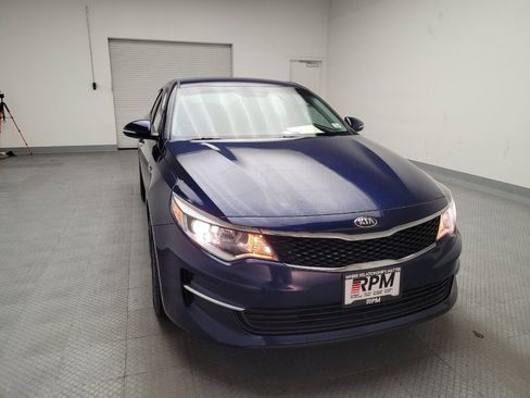 Used 2018 Kia Optima LX image 14