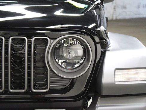 New 2026 Jeep Wrangler Sport S image 33