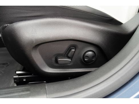 Used 2022 Jeep Renegade Limited w/ Sun, Sound & Wheels Group AWD/4WD image 15