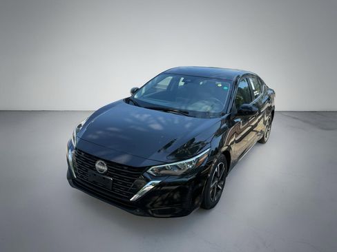 Used 2024 Nissan Sentra SV FWD image 1