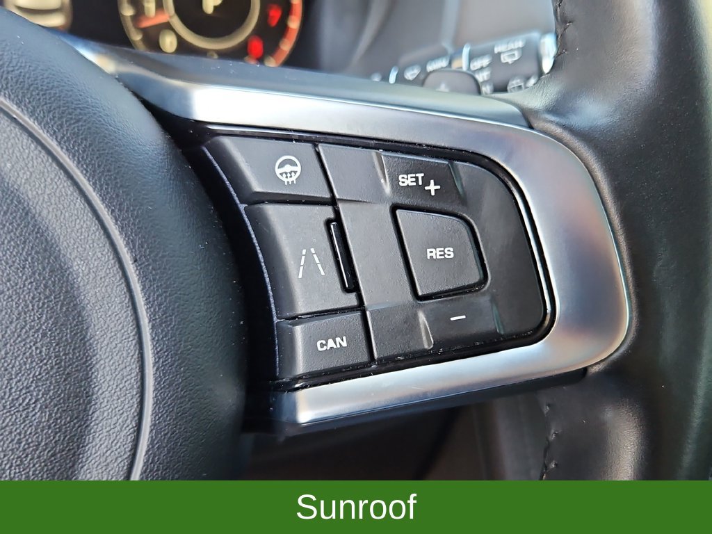 Used 2020 Jaguar F-PACE Prestige AWD/4WD image 12