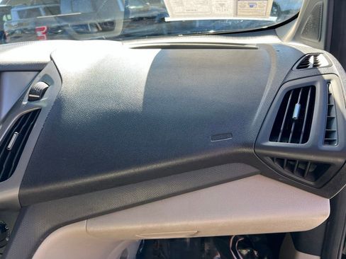 Used 2017 Ford Transit Connect XLT image 49