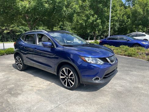 Used 2019 Nissan Rogue Sport SL w/ Premium Package FWD image 7