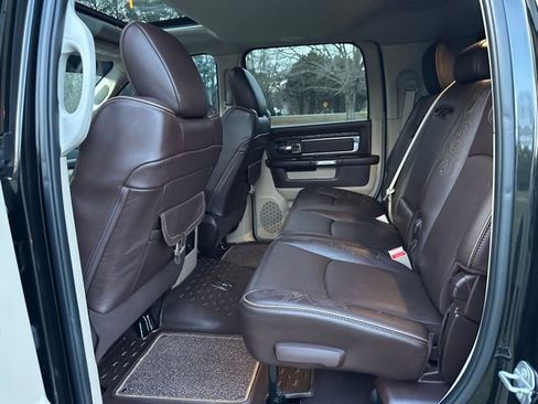 Used 2017 RAM 3500 Laramie Longhorn image 12