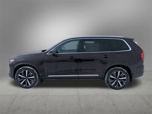 New 2026 Volvo XC90 B5 Core image 3
