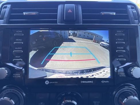 Used 2024 Toyota 4Runner TRD Off-Road Premium w/ Moonroof Package AWD/4WD image 17