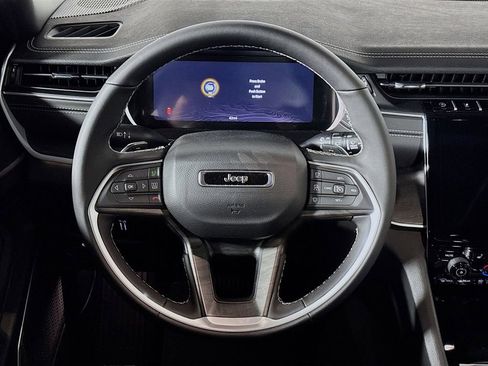 New 2025 Jeep Grand Cherokee Limited w/ Trailer Tow Package image 13