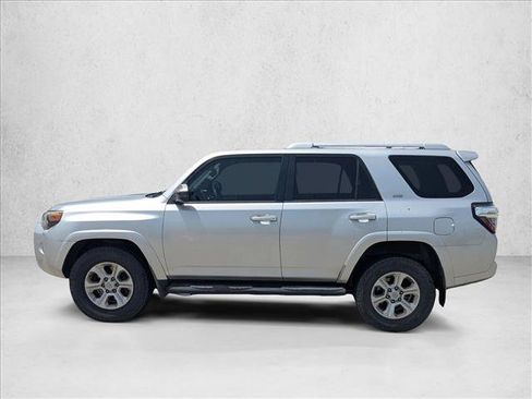 Used 2015 Toyota 4Runner SR5 RWD image 8