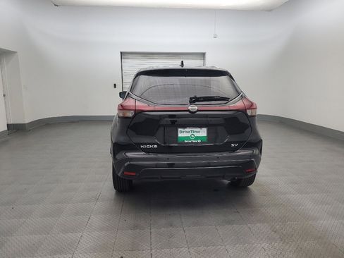 Used 2022 Nissan Kicks SV image 6