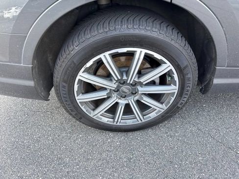 Used 2019 Audi Q7 3.0T Premium Plus w/ Premium Plus Package AWD/4WD image 14