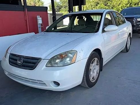 Used 2002 Nissan Altima 2.5 S FWD image 1