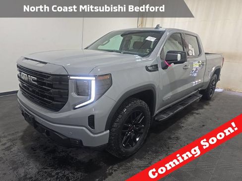 Used 2024 GMC Sierra 1500 Elevation w/ Elevation Premium Package AWD/4WD image 1