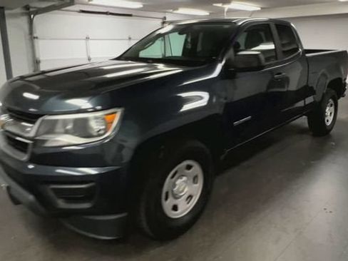Certified 2017 Chevrolet Colorado W/T w/ WT Convenience Package RWD image 4
