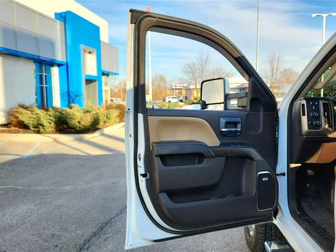 Used 2018 GMC Sierra 3500 Denali w/ Duramax Plus Package image 20