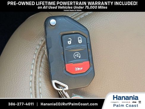 Used 2020 Jeep Wrangler Unlimited Sahara w/ Dual Top Group AWD/4WD image 31