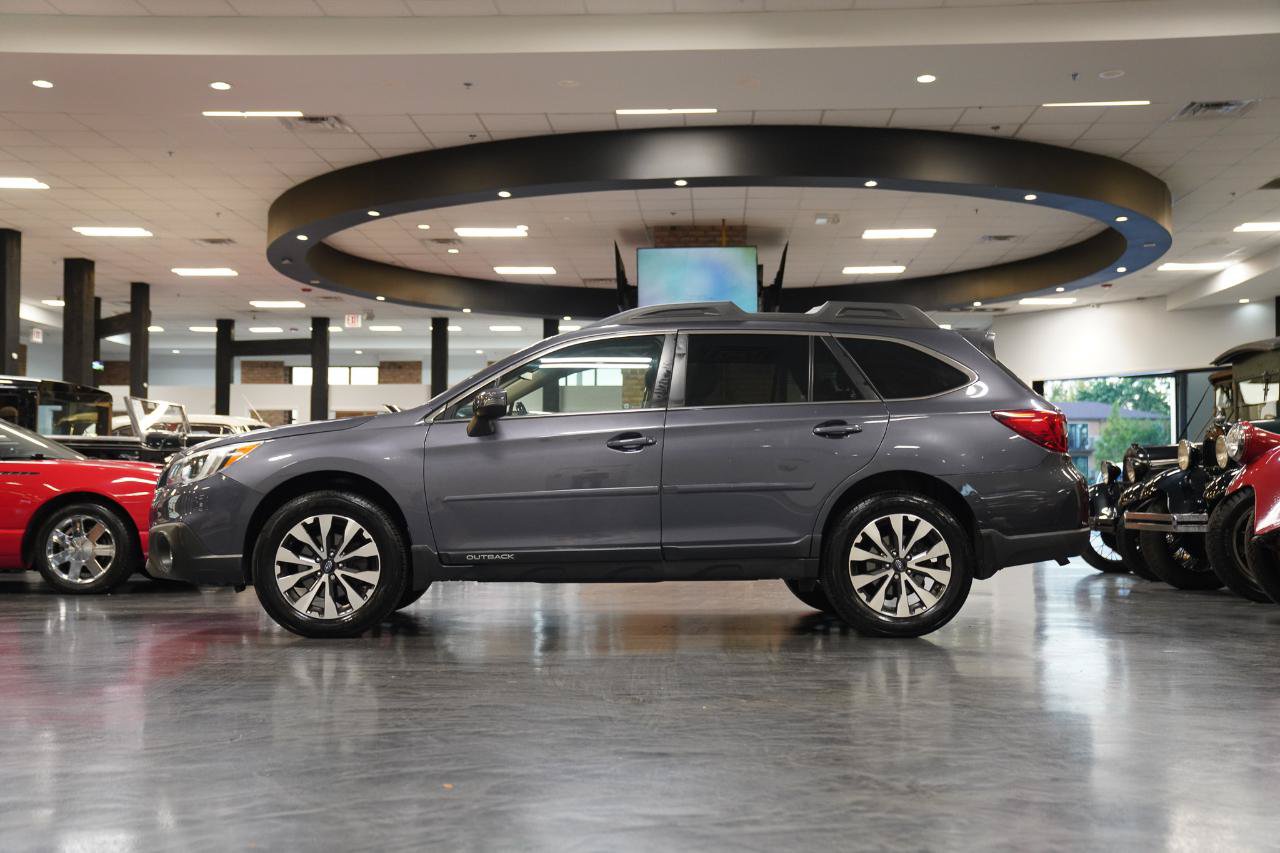 Used 2017 Subaru Outback 2.5i Limited AWD/4WD image 6