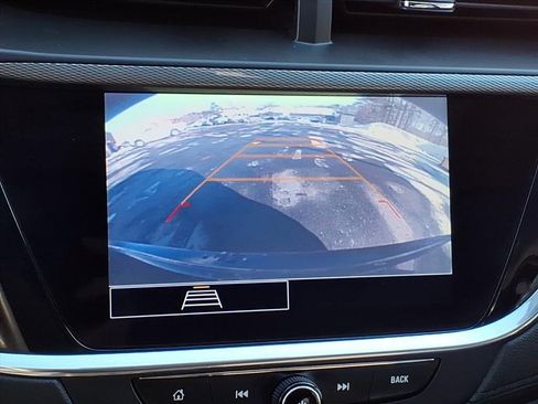 Used 2023 Buick Encore GX Select w/ Sport Touring Package image 25