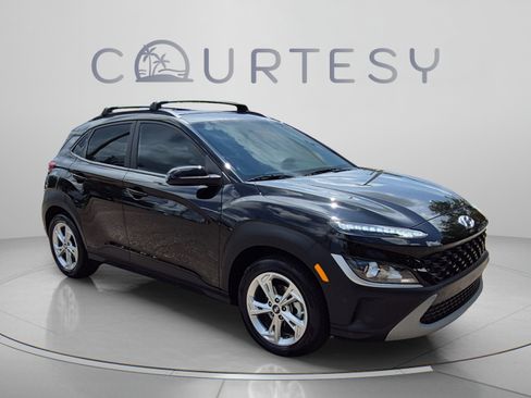 Certified 2022 Hyundai Kona SEL FWD image 7