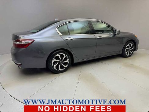 Used 2016 Honda Accord EX image 5
