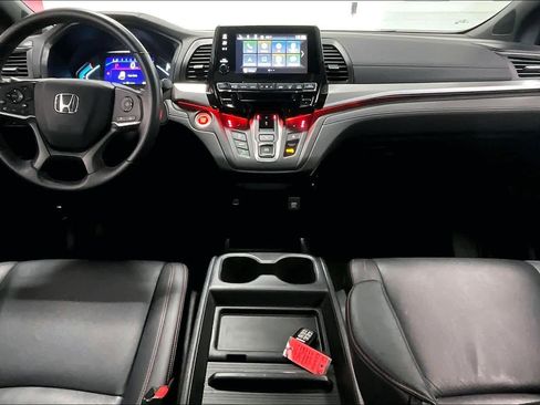 Used 2024 Honda Odyssey Sport image 9